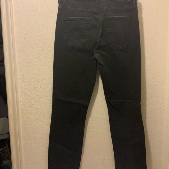 MOTHER The Dazzler Mid-Rise Ankle Fray Jeans Black Not Guilty Wash Size 28 - Picture 5 of 9